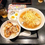 喜多方ラーメン 坂内 - 