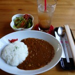 町屋Cafe noconoco - のこのこ特製牛すじカレー（サラダ付）＆キハダコーラ②