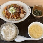 小さな厨房 焼き小籠包 生煎包 慕蘭 - 