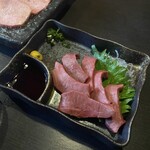 Sumiyakiniku Ishidaya. Toa Road - 