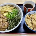 Coco-chan Udon - 肉ぶっかけうどん＝650円
                        おこわ＝150円