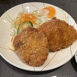 Kissa Restaurant Nawa - 厚みのあるメンチカツが２枚