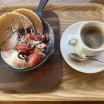 Trekker's cafe - ホットケーキ コーヒー