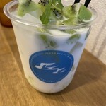 天然酵母の食パン専門店 つばめパン ＆Milk - 