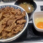 Yoshinoya Hyakugojugogo Sen Shinmaiko Ten - 牛丼特盛　玉子と味噌汁　¥1001