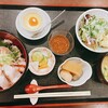 Ajidokoro Magokoro - 海鮮丼定食　¥1,300  ご飯少なめ　茶碗蒸しはあとから