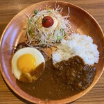 びっくりドンキー - 私がオーダーしたエッグカリーディッシュは1,100円