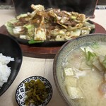 ホルモン定食 ぽんぽこ - 