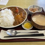 加賀家食堂 - 日替わり定食（この日はポークカレー）