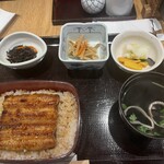 登三松 - サービス定食