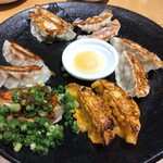 Gyoza Ya Shinshin - 餃子6種