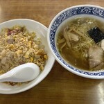 Ton Kichi - ラーメンとチャーハンの自力セット  腹ぱんです