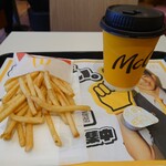 McDonald's Fussa Ten - マックフライポテト(S)、プレミアムローストコーヒー(M)