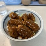 喰いもん屋 夜食呈 - ミニヘレソースカツ丼　650円❗️