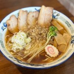 だし醤油らぁめん 双葉 - だし醤油ラーメン　チャーシュー