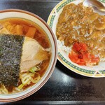 Kitchen Minami - 半ラーメン•半カレー