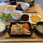 Toriaezu Bibimbap Iidabashi Aigadenterasuten - 