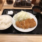 とんかつ まるや - ロースかつ定食