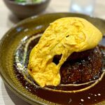 Hamburg & Omurice no Omise Ikura Shibuya Ten - ハンバーグオムライス（デミグラスソース）　2000円　+　ライス大盛り　100円