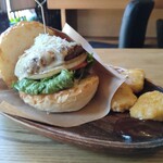 PJ BURGER - 