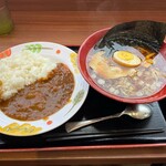 大衆食堂 半田屋 - 半カレー、半ラーメンセット