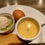 greengrill Kakamigahara Ten - ◯スープ
                      市販されてる系な味わいのコーンスープだった
                      
                      ◯ゆで卵