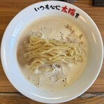 Ramen Itsumo Kokoro ni Taiyo o - 平打ちストレート中太麺