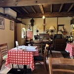 Trattoria Isetta - 内観