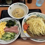 日高屋 - 黒酢しょうゆ冷し麺、半チャーハンセット、麺大盛り、920円＋80円。