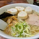 Ibuki - 元祖いぶきのラーメン麩増し大盛り。