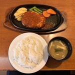 タジマ - 本日のランチ　イタリアンチーズハンバーグ　960円