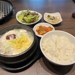 Yakiniku Korean KollaBo Yokohama Beikuota Ten - 