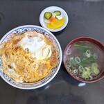 丸屋ソバ屋 - カツ丼 750円