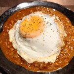 カレーハウス三木谷 - チーズドームキーマ