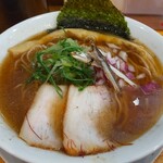 ラーメン れんげ - 煮干し醤油　858円