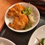 Chinese Toin - 唐揚げ2個付きが嬉しい