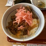 なか卯 - ご飯半分くらい減らしてミニ牛丼