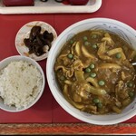 延寿園 - 料理写真:カレーラーメンに白ご飯。