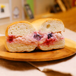 Kinshicho Cafe & Bagel Roji Coffee - 