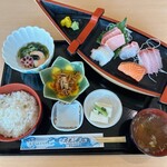 不老ふ死温泉 - 刺身定食