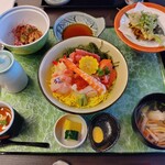 Iju - 海鮮丼定食