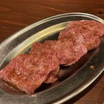 大衆焼肉 日赤通りのたまや - たまやカルビ