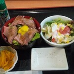 海鮮 縁食堂 - ミニ丼２個セット￥1000(ローストビーフ&うな丼)