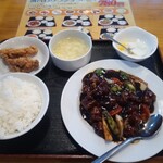 中華料理 全家福 - 料理写真:黒酢酢豚ランチ858円