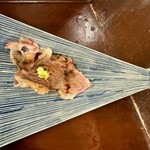 Kaki to Sushi Umi no Okite - お通しは蔵王牛の炙り寿司