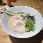 Hakata Ippudo Nishinomiya Kitaguchi Ten - 白丸元味