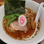 Kojima Hanten - ・「麻婆セット ラーメン(¥1080)」のラーメンアップ。