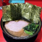 ramen chokushanikkou - ラーメン800円麺硬め。海苔増し150円。