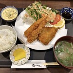 Odentei Mu-yan - アジフライとエビフライ定食(自家製タルタルソース)