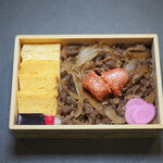 Chikae Saryo Ippin Dori Ten - 牛めし明太弁当1,400円(税込)